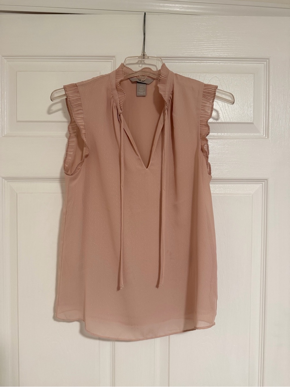 H&M Sleeveless Tie-Neck Blouse in Dusty Rose